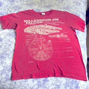 Collectible Star Wars millennium falcon T-shirt